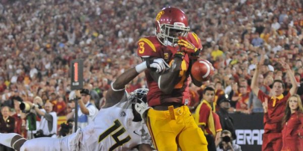 Ifo Ekpre-Olomu beats Marqise Lee_KC_FP.jpg