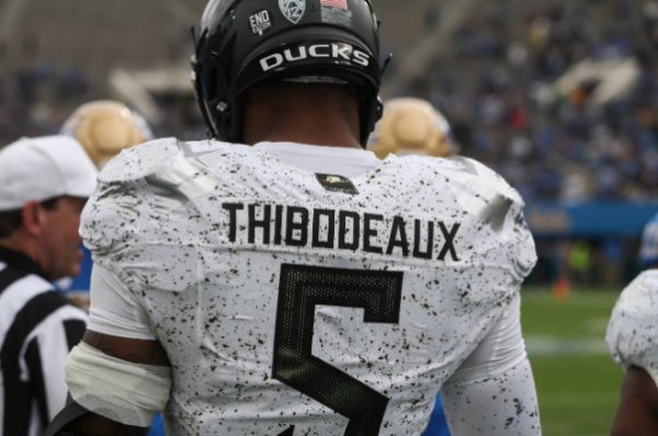 Thibs_Oregon Football Twitter.jpg