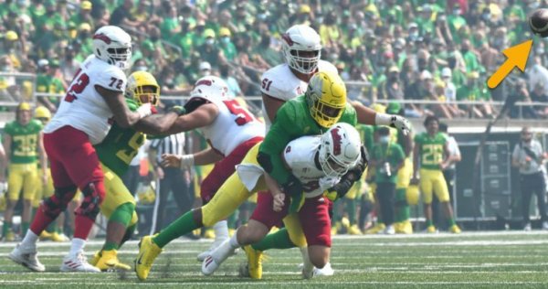 Kayvon Thibodeaux creates fumble_Scott Kelley.jpg