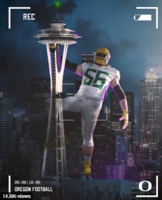 Duck Kong_Oregon Football Twitter.jpg