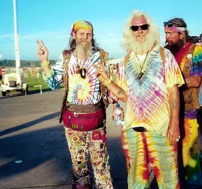 3-hippies.jpg.4297642a77f32194f9543cb4bcf95b0e.jpg