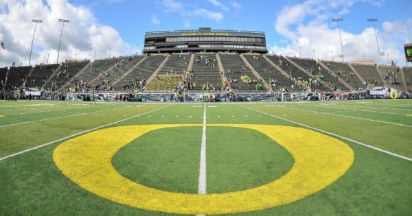 Autzen before 2108 Spring Game_Kevin Cline.jpg