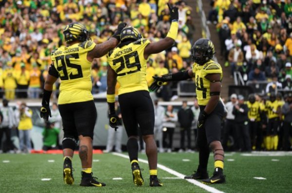 Defense prevails_Oregon Football Twitter.jpg