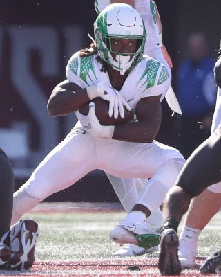 Noah Whittington2_Eric Evans of Oregon Football Twitter.jpg