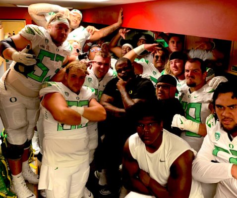 Respect the O Line_Oregon Football Twitter.jpg