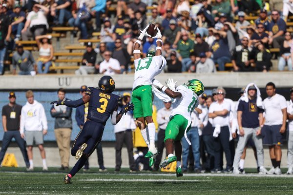 Byran Addison Interception_Eric Evans of Oregon Football Twitter.jpg