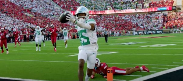 Tez Johnson scores_Screenshot from GoDucks.com Video.jpg