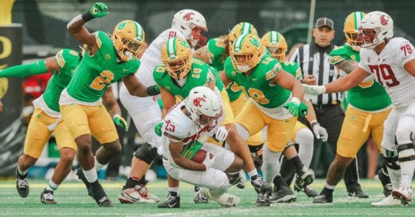 Good Defense_Eric Evans of Oregon Football X Account.jpg