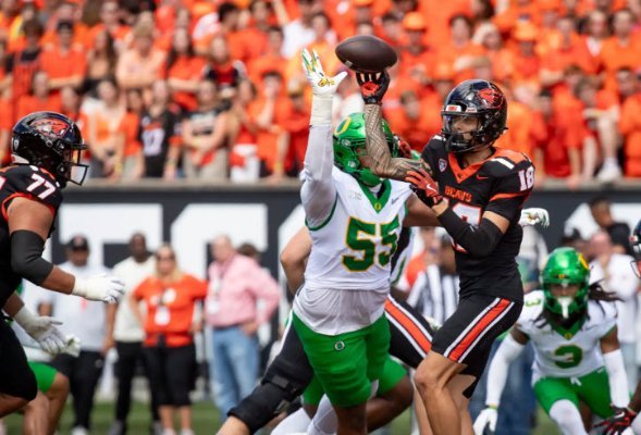 Derrick Harmon Blocks a pass_Forum Only.jpg