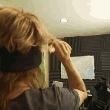 waffsicle-dart.gif.6cc99b4ad57c2ee1b09743f557b26e7d.gif