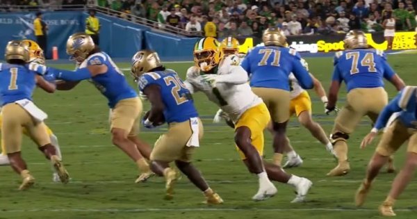 Defensive Line Action, Burch TFL_Screenshot from Fox Sports Video.jpg