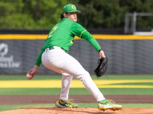 Grayson Grinsell vs. Oregon State.jpg