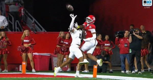 Brandon Finney Jr. pass deflection_Screenshot from Big-10 Network Video_3RecA.jpg